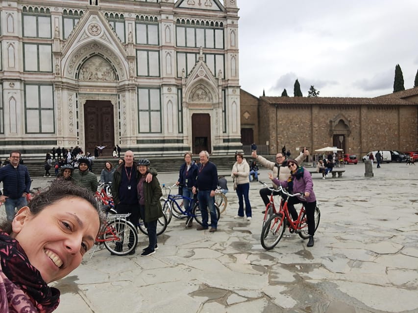 Florence: Private Bike Tour - Ponte alle Grazie and the Arno, quick stops that matter