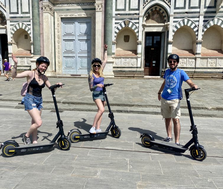 Florence: Private Bike Tour - What to expect on the ground: cobbles, shoes, and comfort