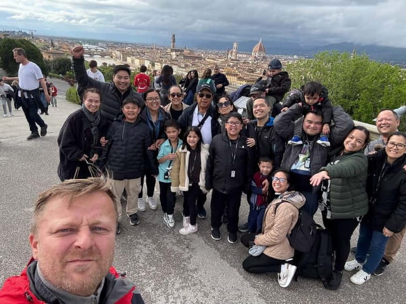 Florence: Private Electric Mini Car Tour with Local Guide - Why Florence looks different from a mini car