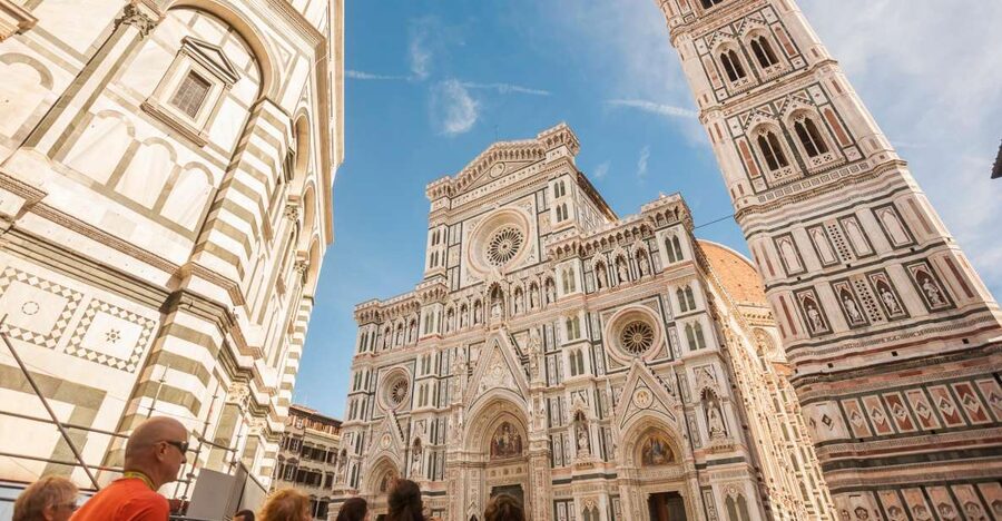 Florence: Private Walking Tour of Florence's Hidden Gems - The Ponte Vecchio Walk: Gold Shops, Bridge History, and Great Photo Angles