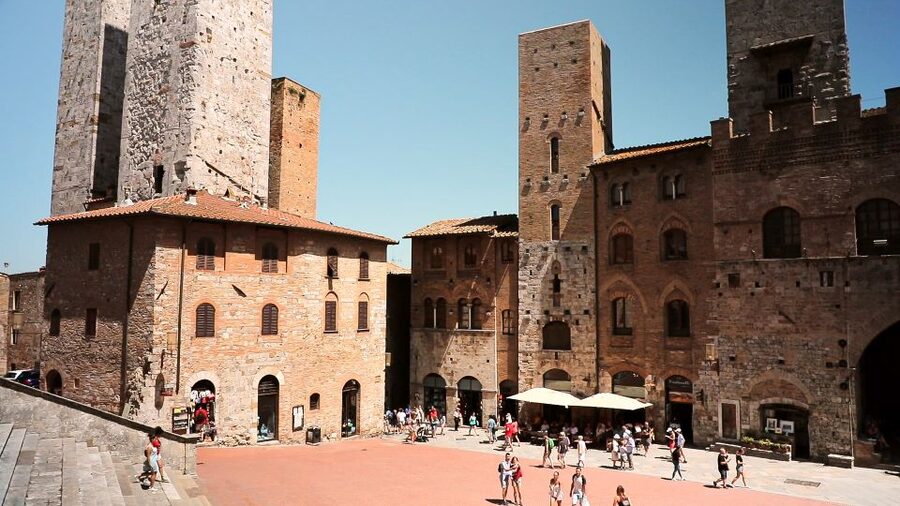 Florence: S. Gimignano, Siena, Chianti & Wine Tasting Lunch - Chianti Hills Winery Lunch and the Three-Wine Tasting
