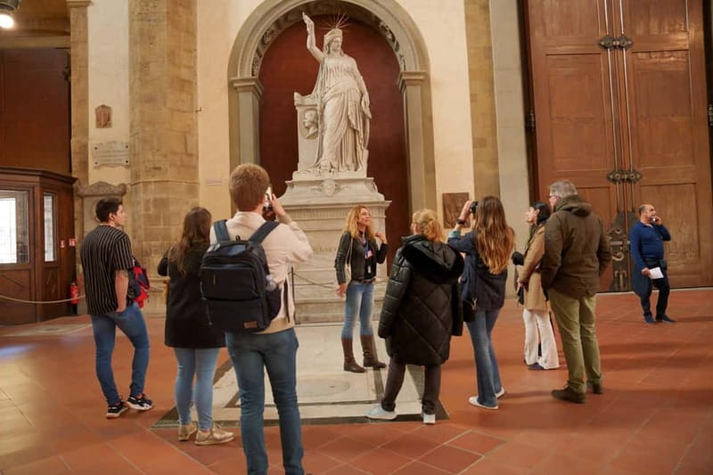 Florence: Santa Croce Church Tour with Entry Ticket - Optional wine tasting: a calm add-on for a fast-paced Florence day