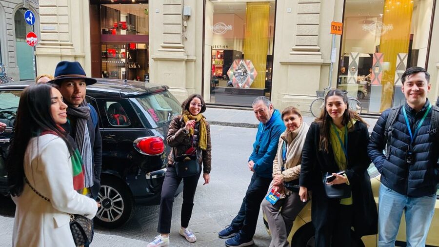 Florence: Small Group Guided Walking Tour - Price and value: what $18 gets you in the center of Florence