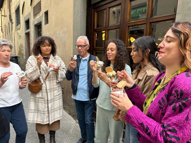 Florence: Street Food Tour with Wine & Local Guide - What You Actually Eat: Schiacciata, Cantucci, Vin Santo, and More
