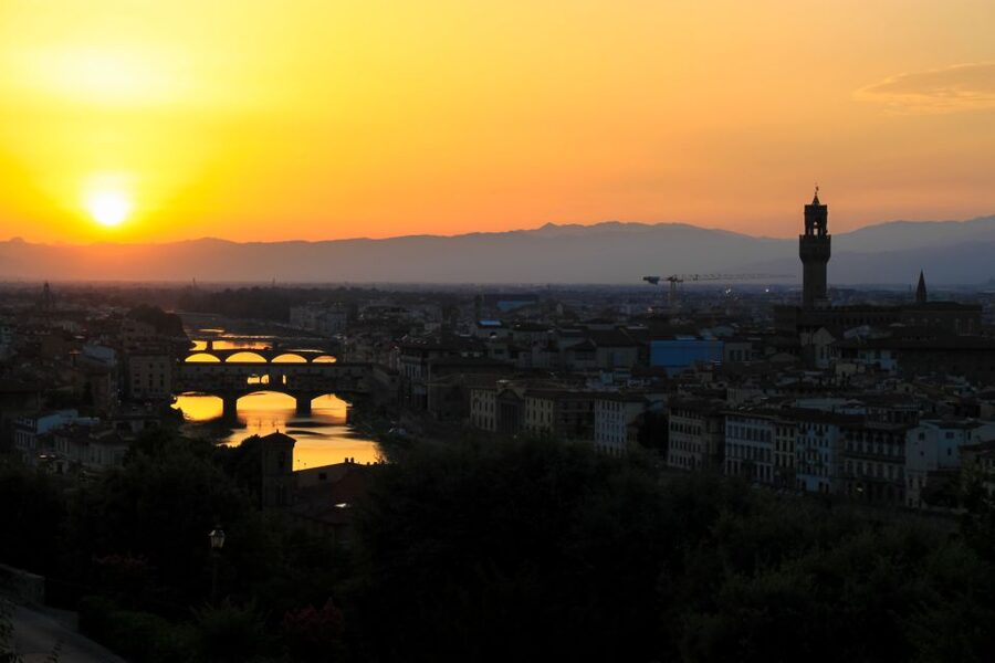Florence: Sunset Sightseeing Tour and Wine Tasting - Pacing, Shoes, and Group Size (Your Comfort Checklist)