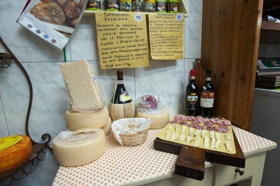 Florence: Sunset Wine and Food Tour - Chianti pairings and Tuscan starters that hit the spot