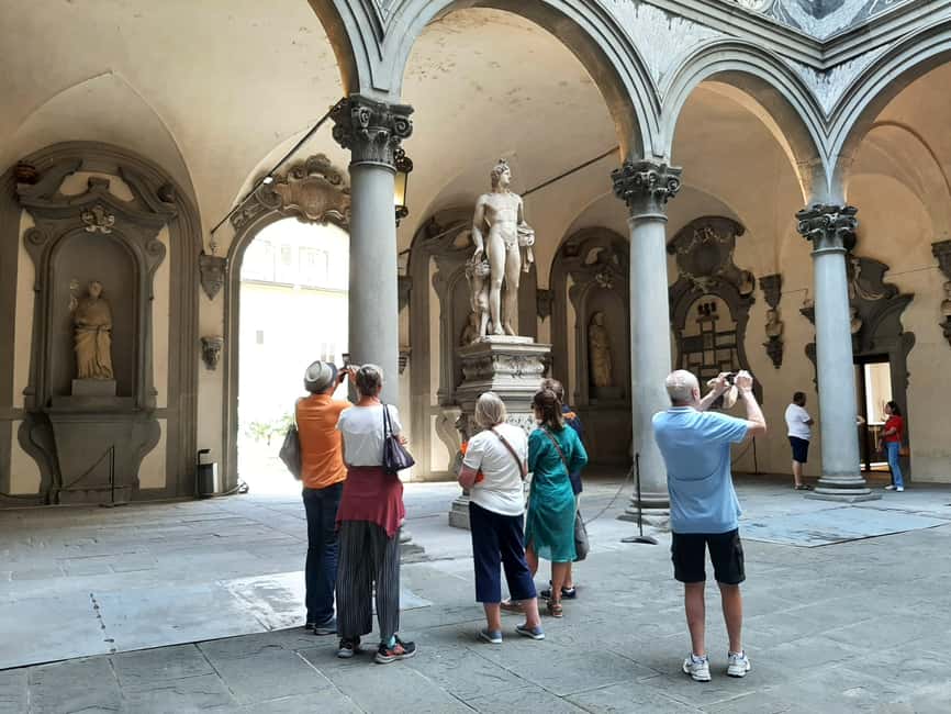 Florence: The Medici Experience Tour - Via Camillo Cavour start, then Florence in conversation