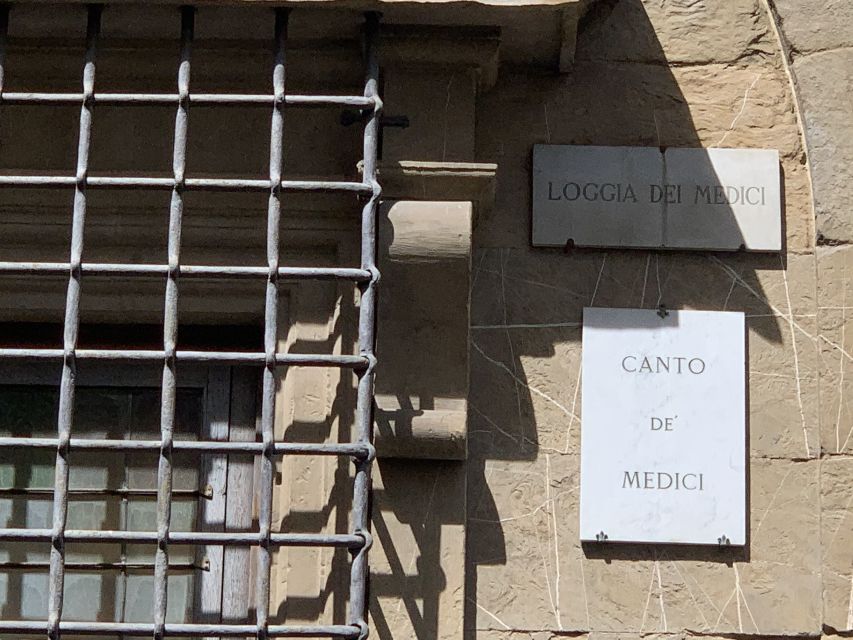 Florence: The Medici Family Guided Walking Tour - Palazzo Medici Riccardi: the family’s brand of power