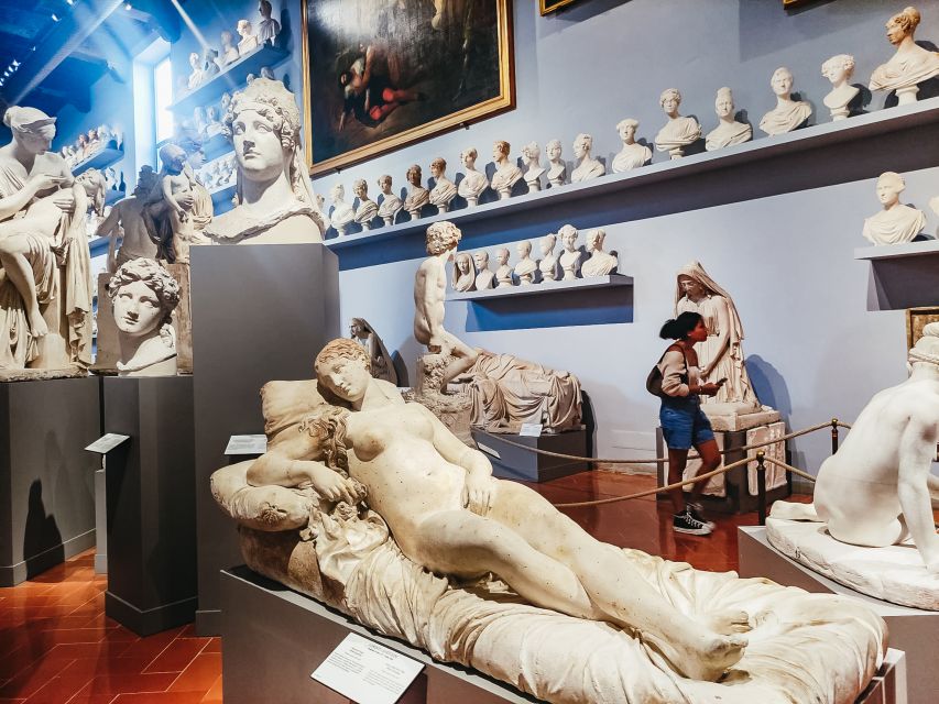 Florence: Timed Entry Ticket to Michelangelo's David & eBook - Entering the Accademia Fast, Then Going Straight to David