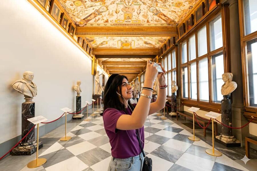 Florence: Timed Entry to Uffizi with Optional Audio Guide - Timed Entry to Uffizi: what it really changes for your day