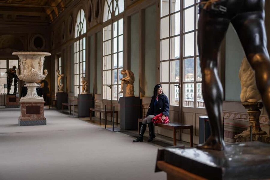 Florence: Timed Entry to Uffizi with Optional Audio Guide - When you step inside: how to use your 1.5 to 2 hours well