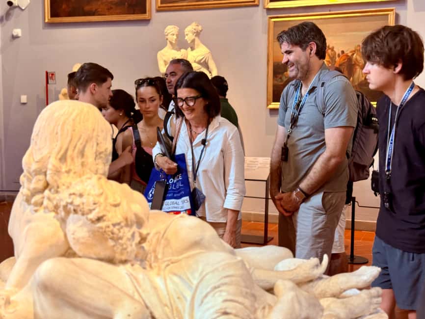 Florence: Uffizi & Accademia Small Group Walking Tour - Small Group Size and Radios: How This Tour Stays Usable