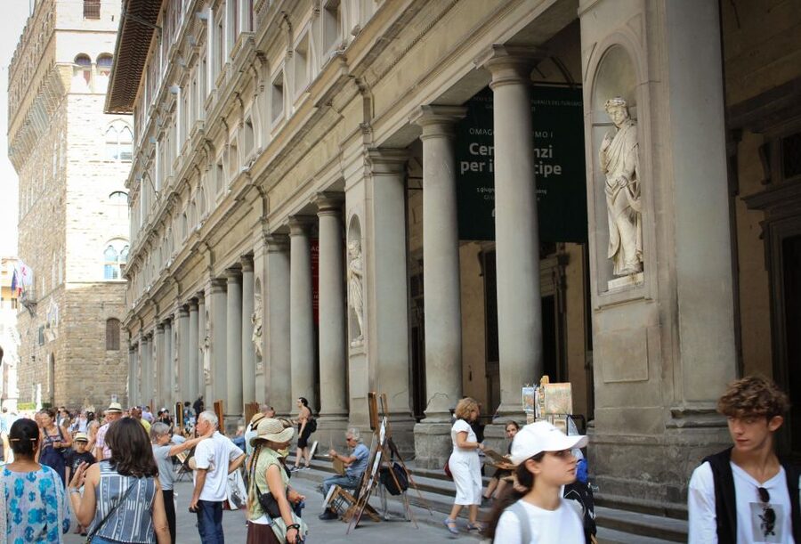 Florence: Uffizi Entry Ticket & Audio Guided Tour with Host - Should You Book This Uffizi Skip-the-line Tour?