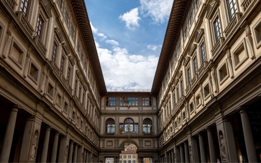 Florence: Uffizi Entry Ticket & Audio Guided Tour with Host - Rooms, Statues, and Masterpieces: What to Look For During the Tour