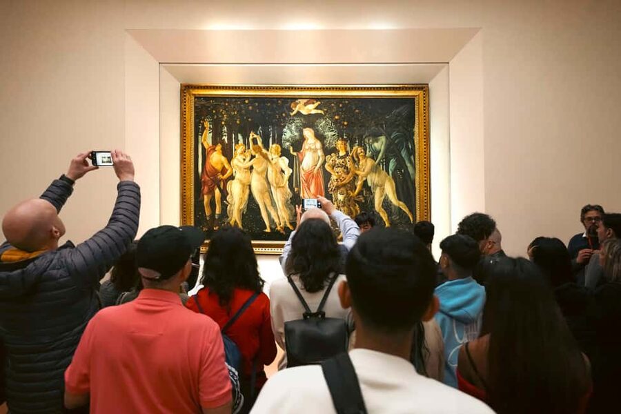 Florence: Uffizi Gallery Reserved-Entry VIP Tour - Botticelli to Michelangelo, how the guide makes paintings make sense