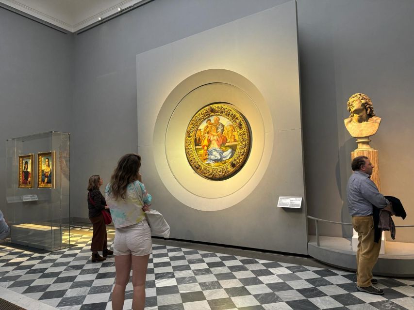 Florence: Uffizi Gallery Reserved-Entry VIP Tour - Languages and guide style, what to expect from the human part