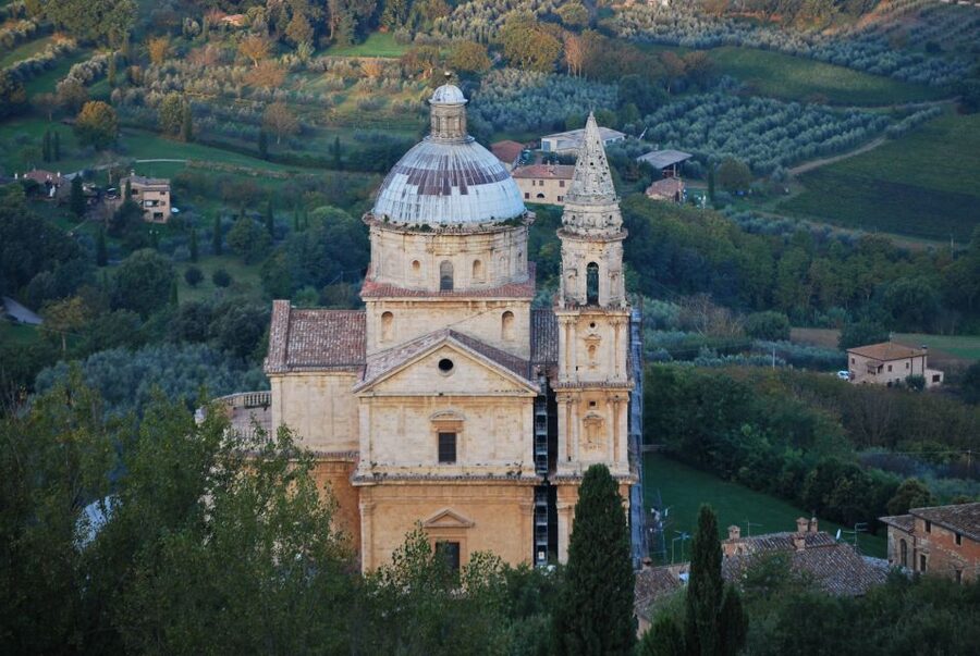 Florence: Valdorcia Wine, Brunello Montalcino, Montepulciano - Pienza for Pecorino: a 3-course lunch with convent-garden views