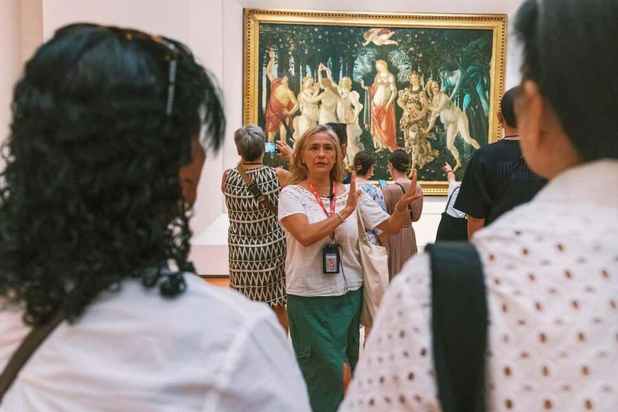 Florence: Walking Tour with David, Duomo & Uffizi Gallery - Meeting at Piazza Santissima Annunziata, then getting your bearings fast