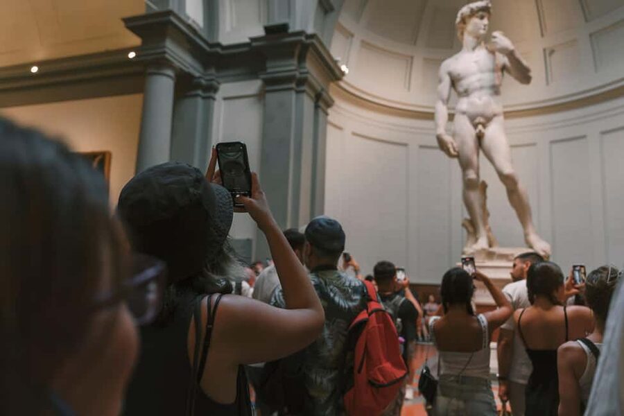 Florence: Walking Tour with David, Duomo & Uffizi Gallery - Value for $111: why it can be worth it, and when it might not