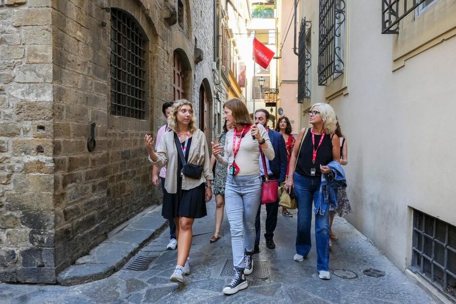 Florence: Walking Tour with David, Duomo & Uffizi Gallery - Accademia Gallery: timed entry and Michelangelo’s David up close