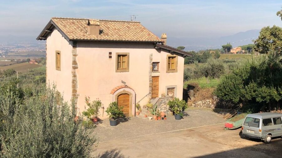 Frascati Wine Road from Rome: Tasting & Lunch - How the train ride makes this a true half-day escape from Rome