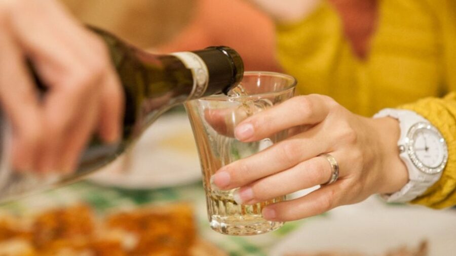Frascati Wine Road from Rome: Tasting & Lunch - Lunch in a traditional trattoria, with wine as part of the meal