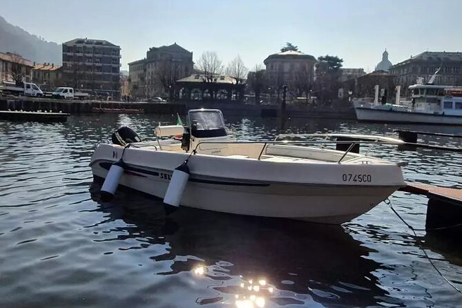 From 1H to 4H License Free Boat Rental 40cv Lake Como - How license-free self-driving works on Lake Como