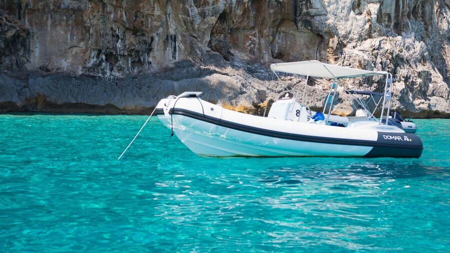 From Arbatax: RIB tour to Cala Mariolu and Cala Goloritzè - The Boat Situation in Plain Terms: Bigger RIB or Smaller One