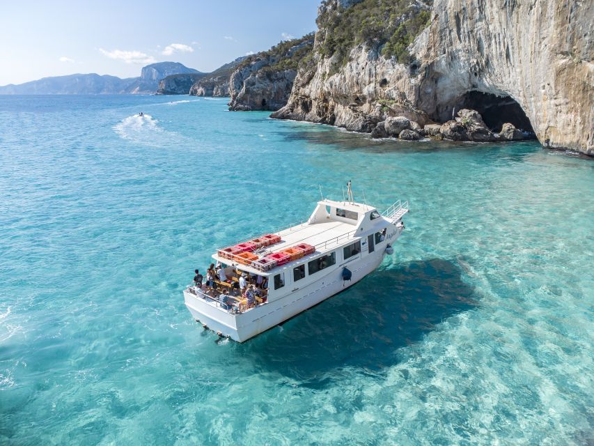 From Cala Gonone: Grotta del Bue Marino Boat Trip - The boat ride through the Gulf of Orosei: views, timing, and crowd reality