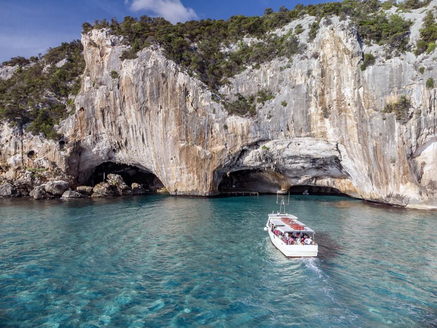 From Cala Gonone: Grotta del Bue Marino Boat Trip - Food, drinks, and how to avoid getting hungry at the wrong time