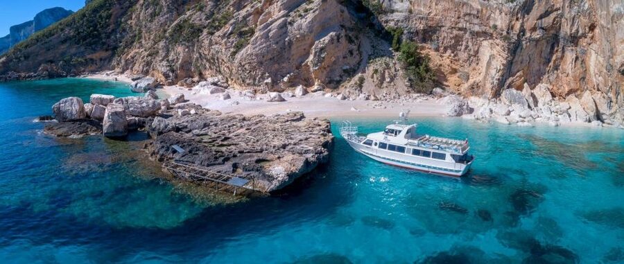 From Cala Gonone: Orosei Gulf Cruise with Stops - Leaving Cala Gonone and getting oriented fast