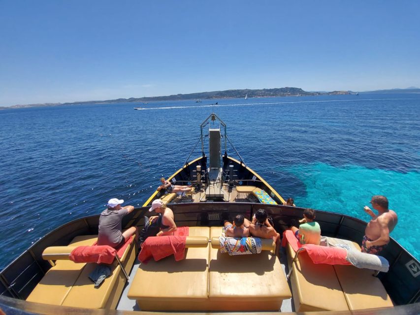 From Cannigione: La Maddalena Archipelago Boat Trip - Food, drinks, and onboard comfort that actually helps