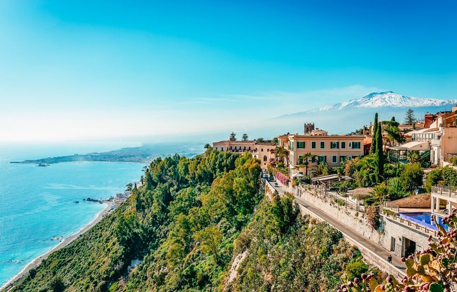 From Catania: Day Trip to Mount Etna and Taormina - Getting from Catania to Etna without stress