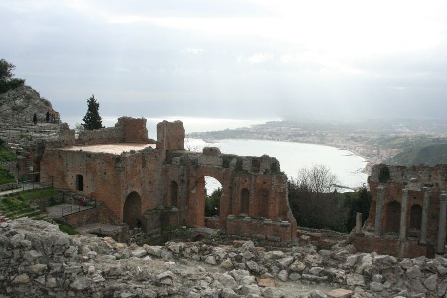 From Catania: Guided Tour of Mount Etna and Taormina - Should You Book It?