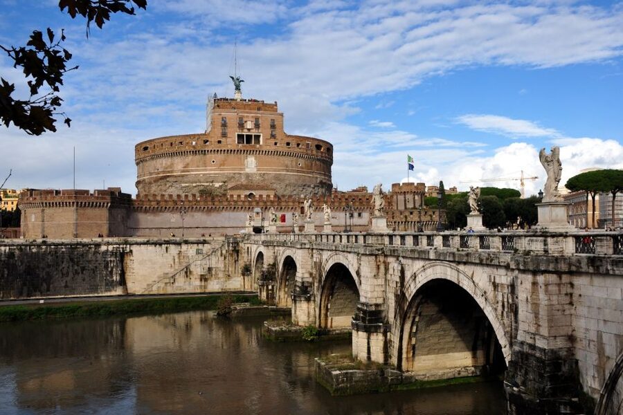 From Civitavecchia: Full-Day Panoramic Bus Tour of Rome - Castel Sant’Angelo and St. Peter’s Exterior Views: The Vatican Rim Trip