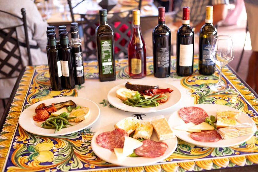 From Florence: Chianti Half-Day Afternoon Tour - Two wineries, one “exclusive” cellar, and 7 wines total
