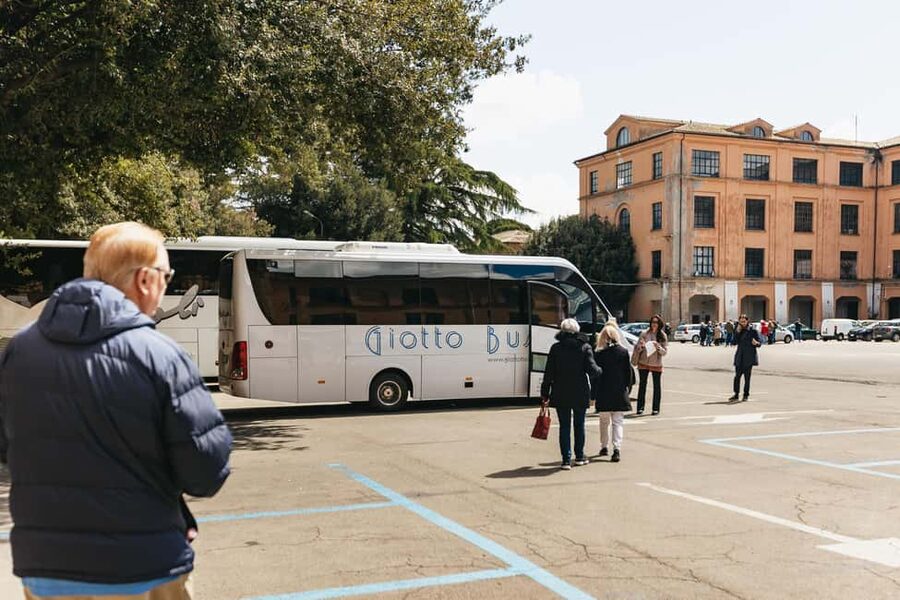 From Florence: Orvieto and Perugia Tour with Church Visits - Orvieto and other hill-town stops: what to do if your departure includes them