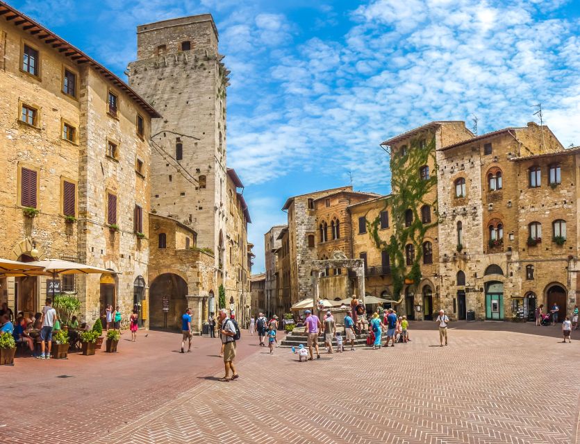 From Florence: Siena & San Gimignano Tour with Wine & Lunch - Siena With a Local Guide: What Makes the Medieval Streets Click