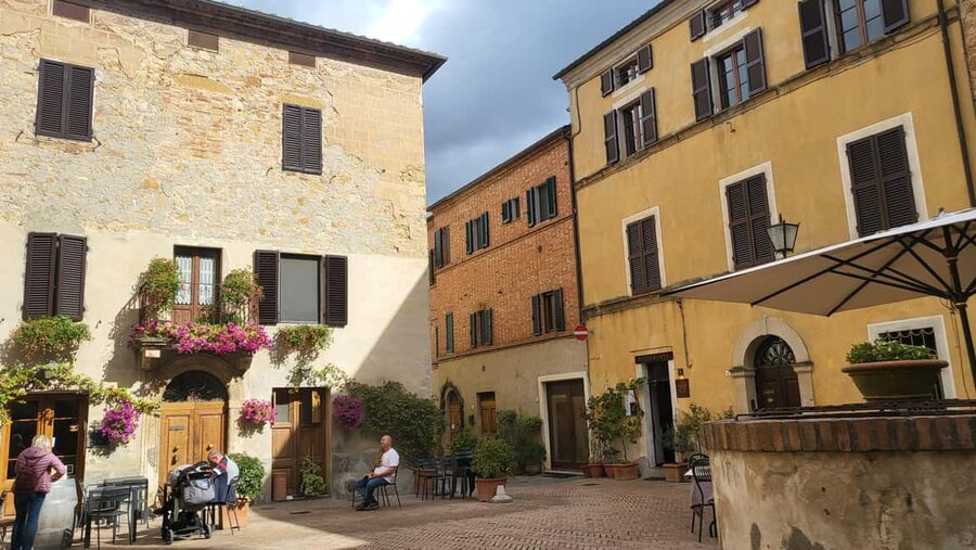 From Florence: Tuscany Hills Wine Tour - Price and value: what $146.14 buys you in real terms