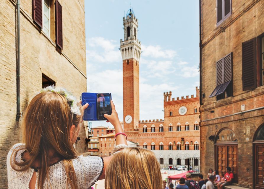 From Florence: Tuscany, Siena, San Gimignano & Winery Lunch - A smooth Tuscany day from Florence, with enough structure to feel easy