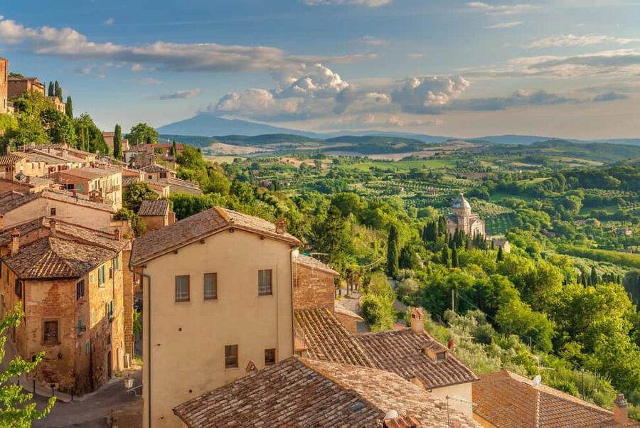 From Florence: Tuscany, Siena, San Gimignano & Winery Lunch - Driving through the Chianti hills, then switching to cellar-and-vineyard mode