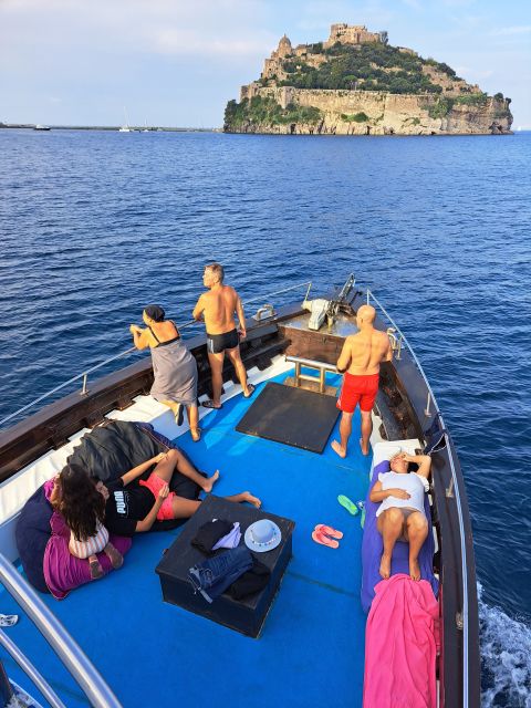 From Ischia: Procida Island Full-Day Boat Tour with Lunch - Swim strategy, what to pack, and who should be cautious