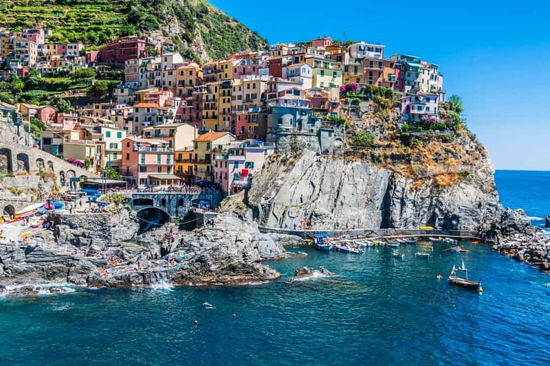 From La Spezia: Cinque Terre Small Group Tour with Limoncino - Train to Vernazza: Why This First Hop Matters