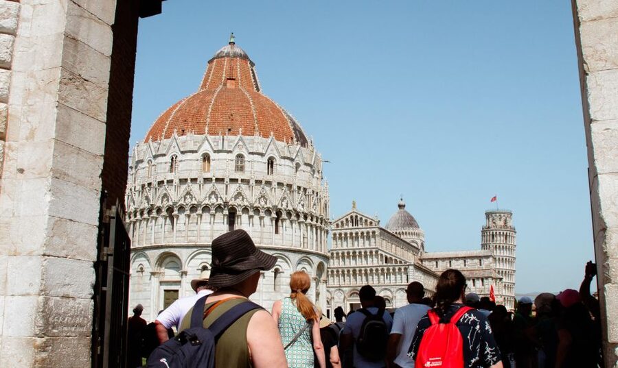 From Livorno: Day Trip to Pisa and Cinque Terre's Manarola - The Big Caution in Manarola: The Hill Is the Real Activity