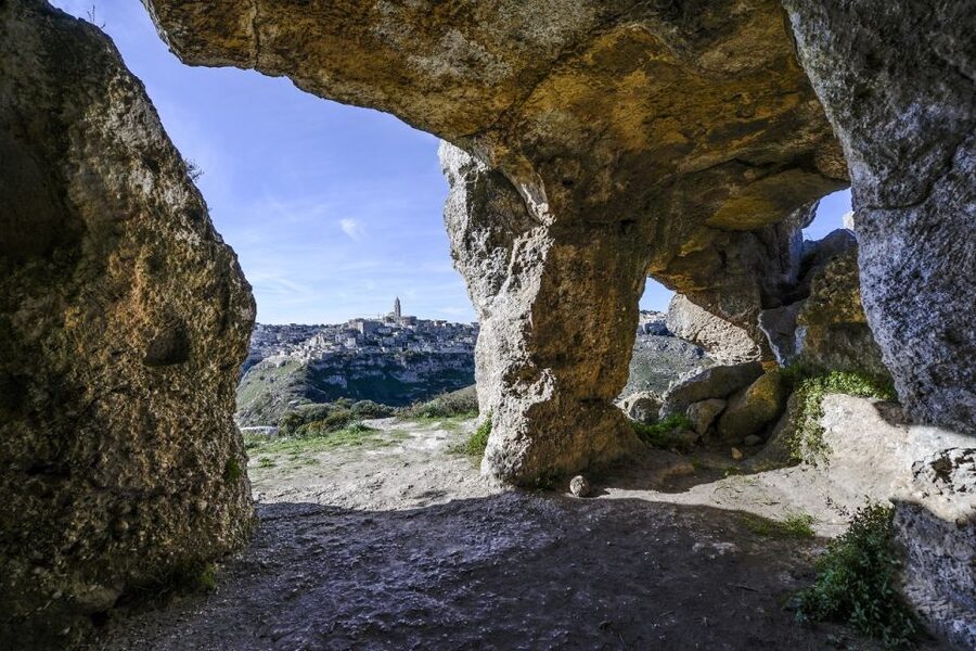 From Matera: Murgia Park Rocky Churches Tour - Golgota Viewpoint and the The Passion of the Christ Connection