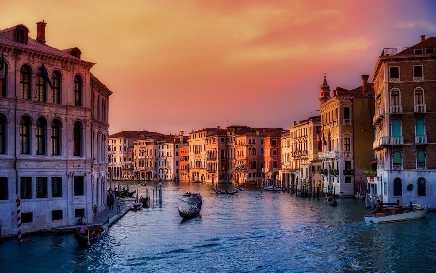 From Milan: Venice and Verona Full-Day Tour by Train - Saint Mark’s Square: Basilica area and the Bridge of Sighs moment