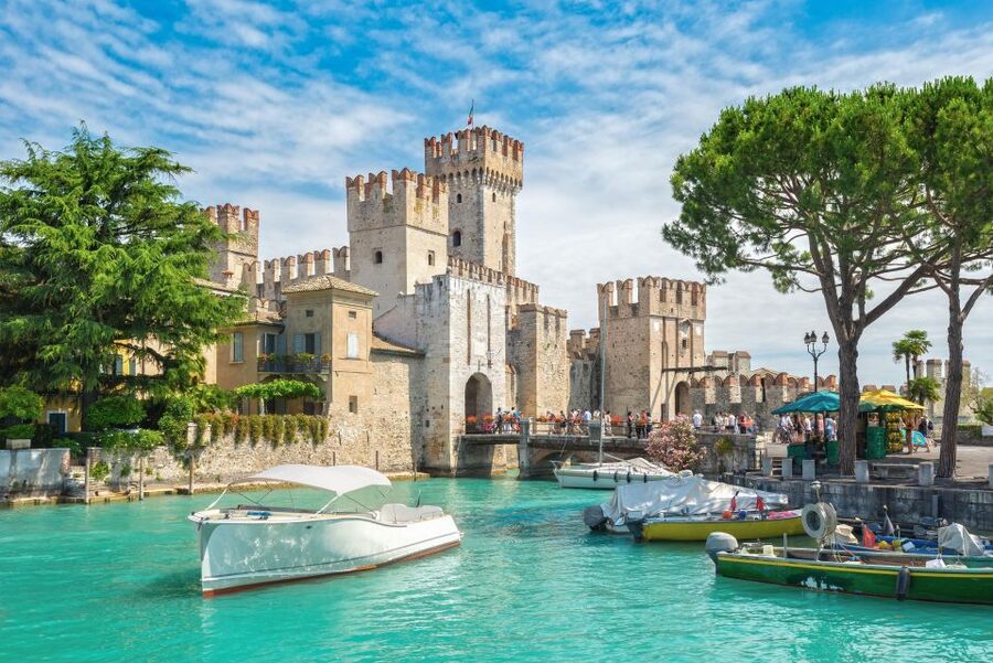 From Milan: Verona, Sirmione and Lake Garda with Boat Cruise - Sirmione on your own: cobblestones, Scaliger Castle, and the gelato strategy