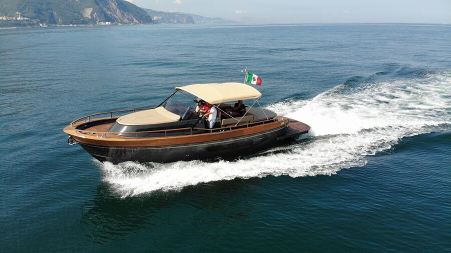From Naples: Boat Tour to Capri Island with Aperitiv - Setting Off from Naples and the Bay of Naples Views You Can Only Get by Boat