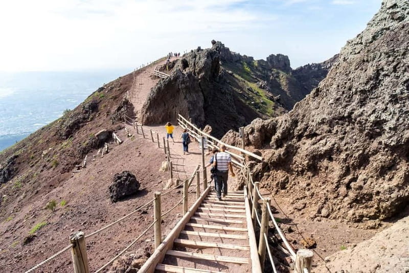 From Naples: Day Trip to Mount Vesuvius - Key Things You’ll Notice on This Vesuvius Day Trip