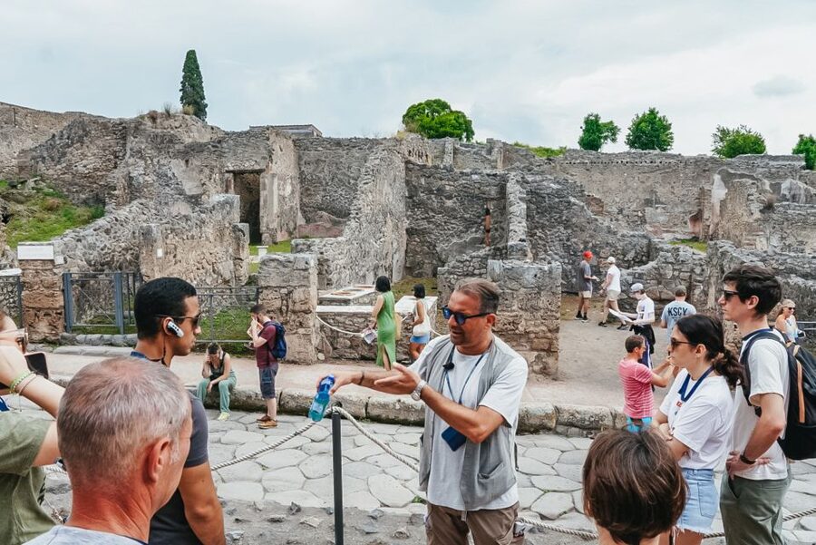 From Naples or Sorrento: Pompei Half-Day Tour - Languages and audio options, so you do not miss the key points